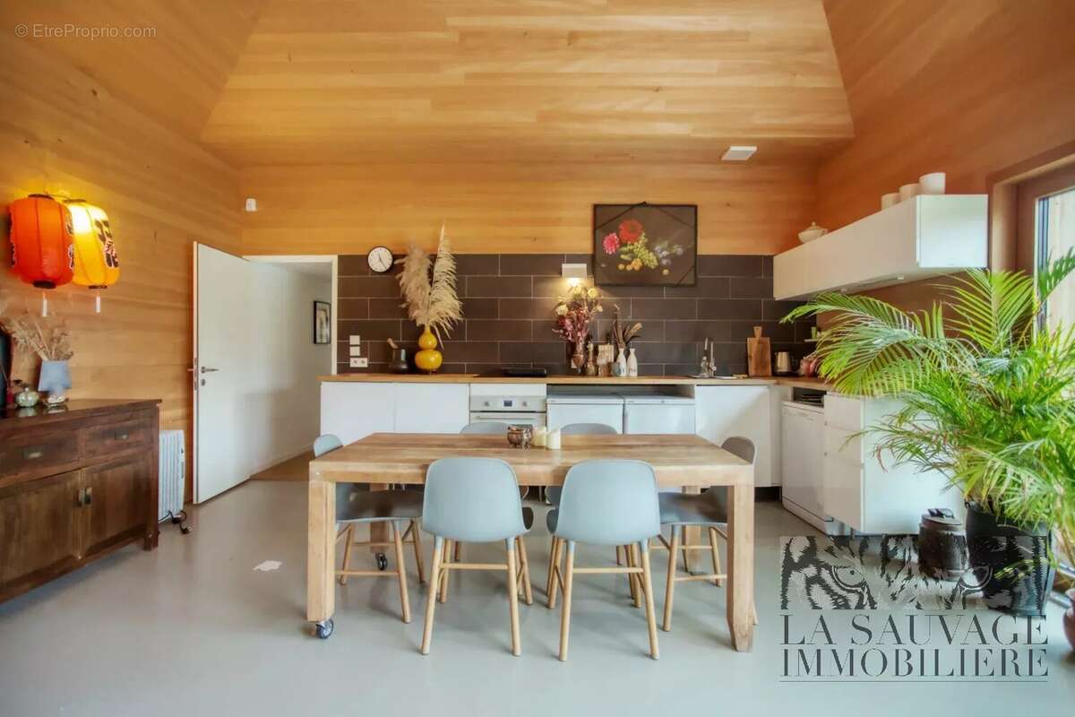 Maison à GROSROUVRE