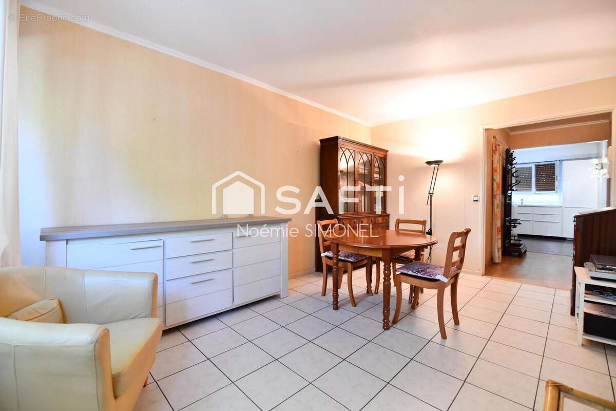 Appartement 61 m² à Chilly-Mazarin  - photo 2