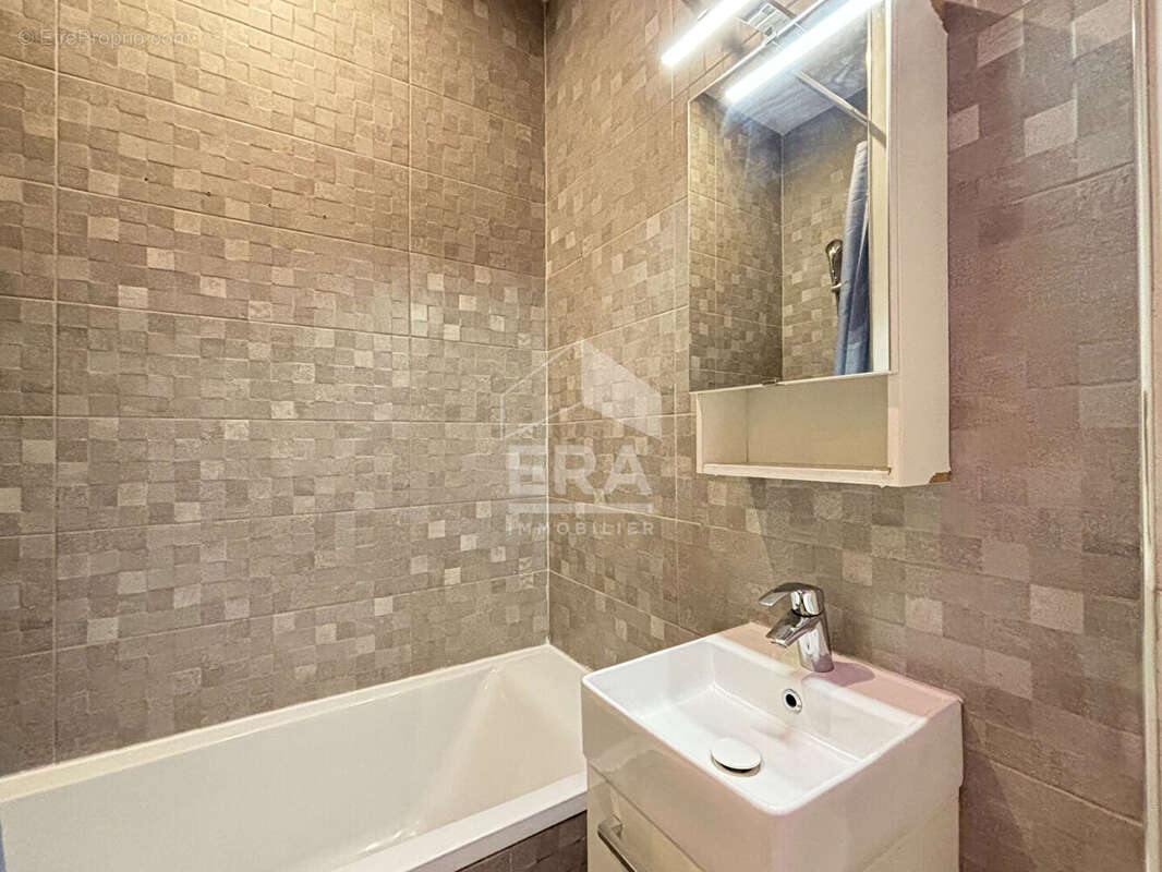 Appartement à CLICHY