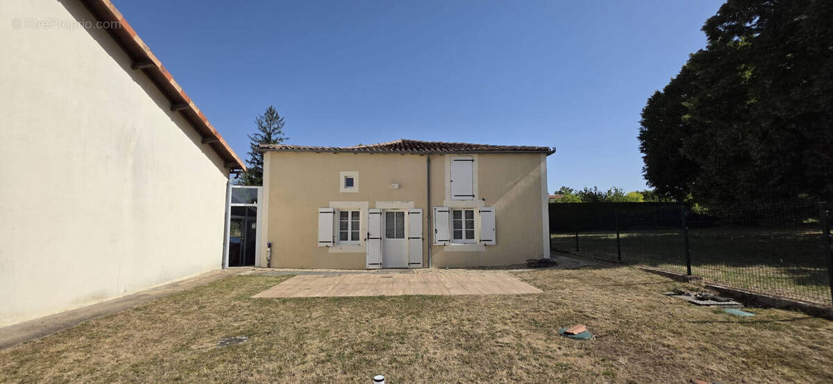 Maison à RAIX