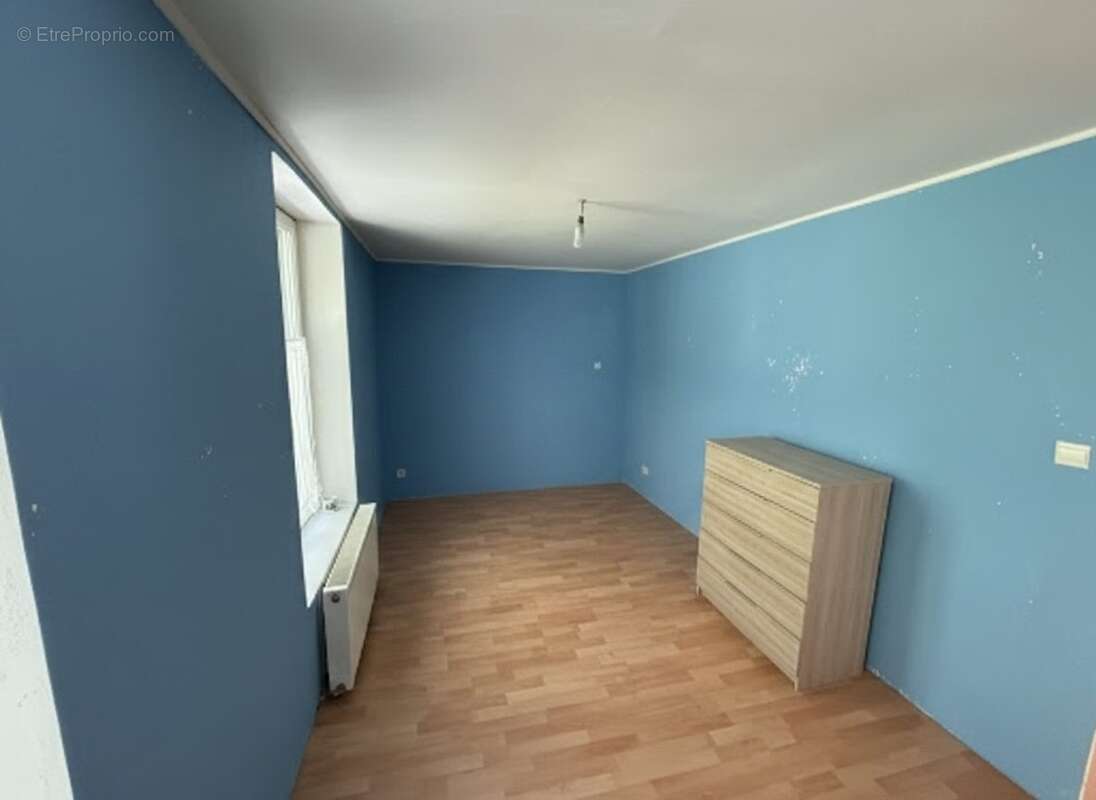 Maison à COUSOLRE