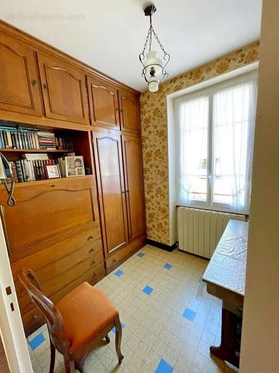 Maison à MONTSAUCHE-LES-SETTONS