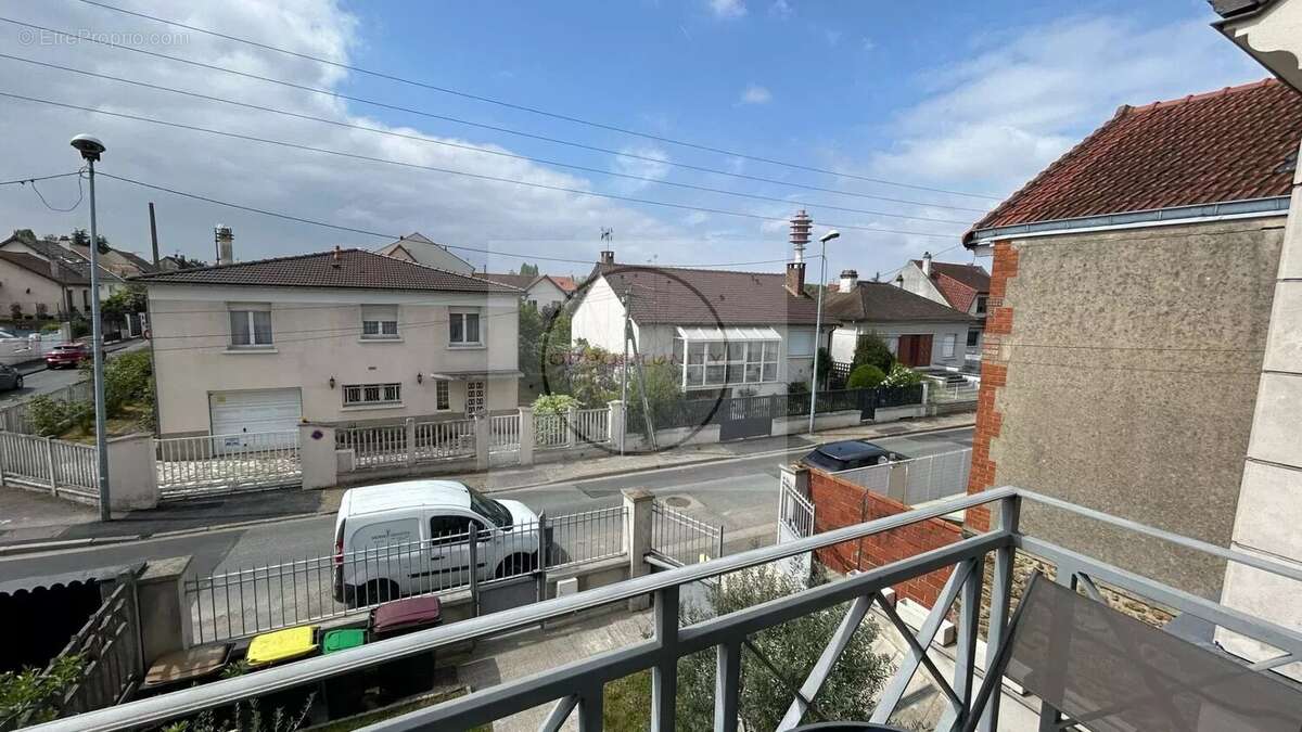 Maison à CHENNEVIERES-SUR-MARNE