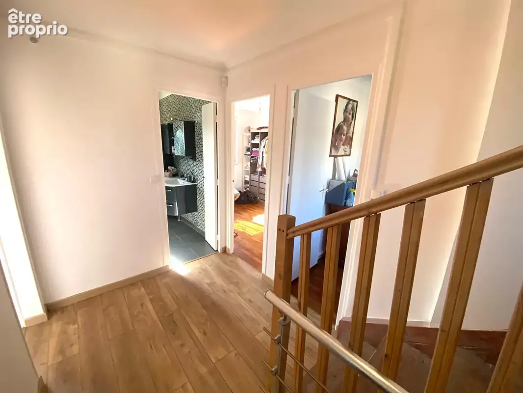 Saint Ouen l'Aumone, maison 140m2 édifiée sur 1050m2 de terrain. - photo 9