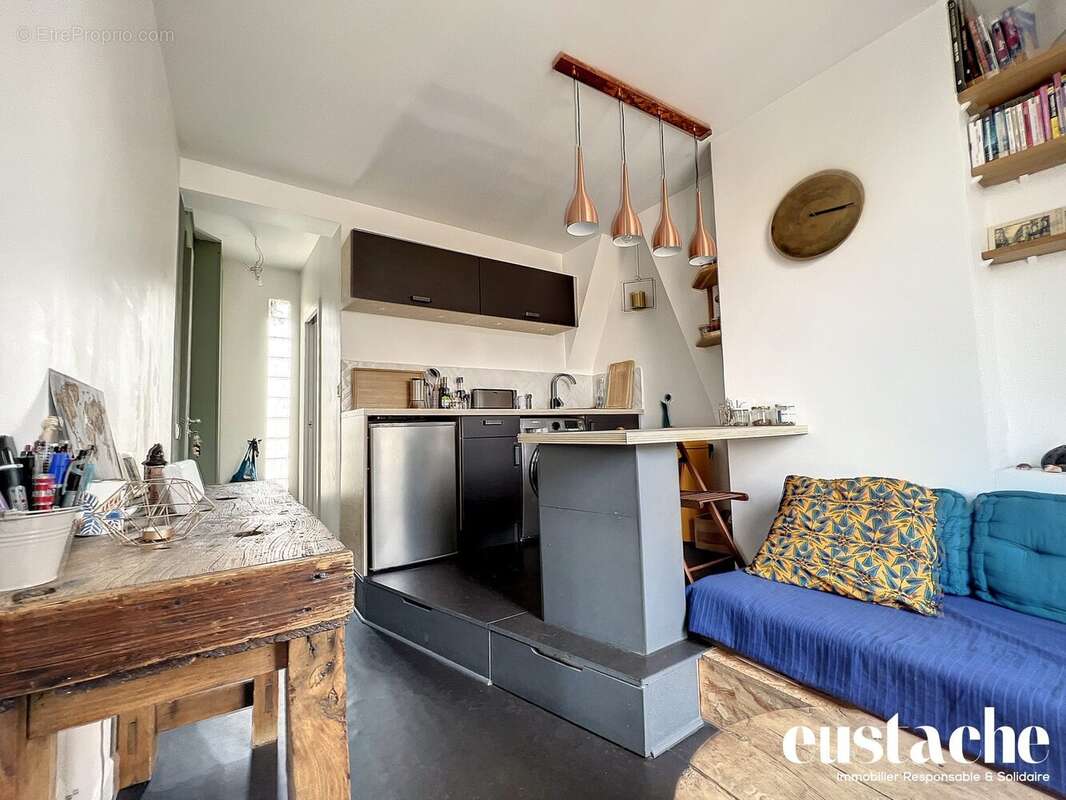 Appartement à PARIS-17E