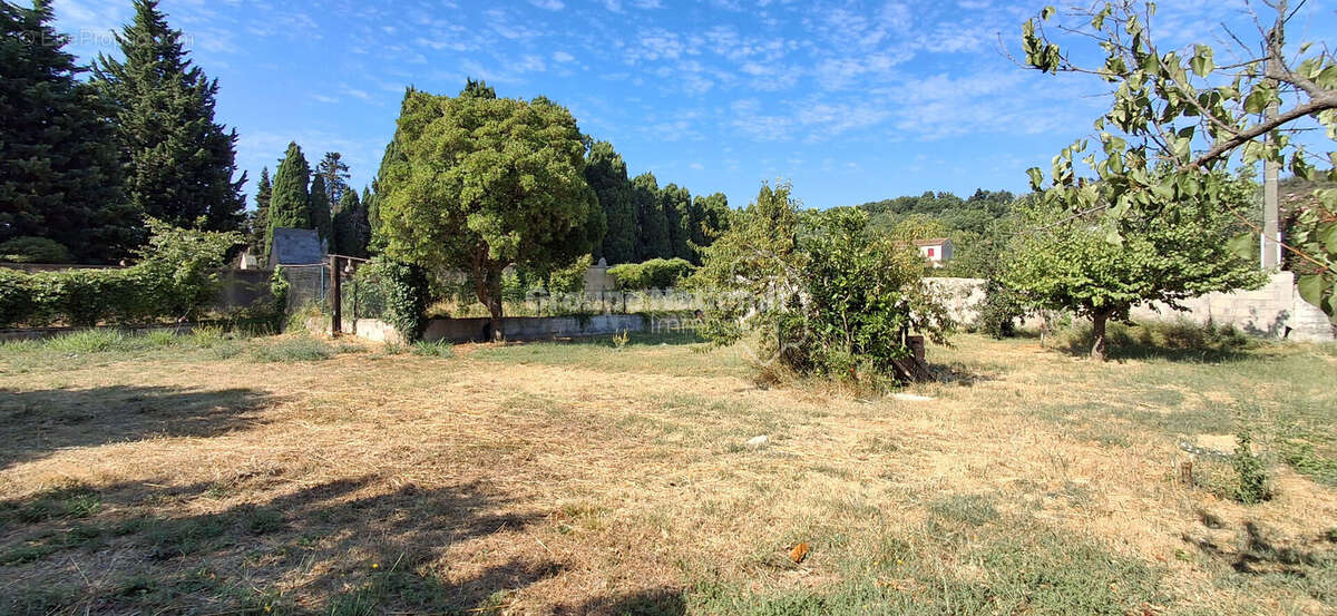 Terrain à batir , entre NIMES et AVIGNON - photo 3