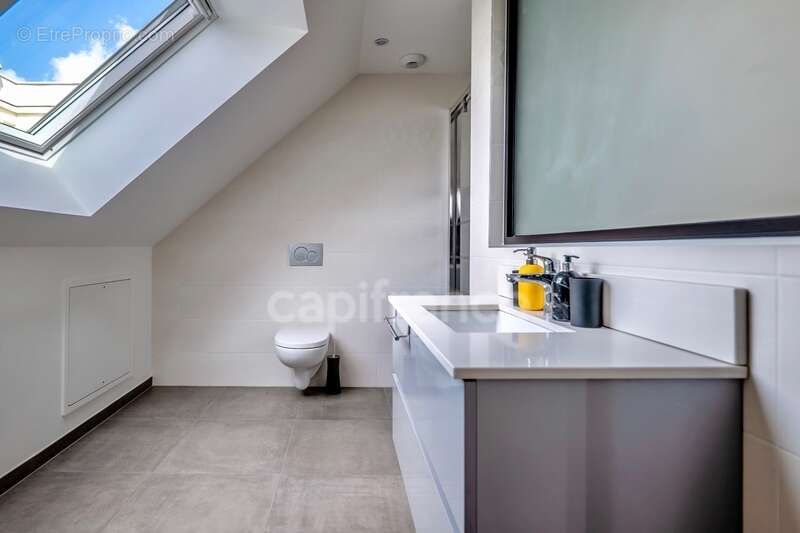 Maison à vendre P8 FONTENAY SOUS BOIS (94) au cœur des Rigollots, en limite de VINCENNES, 215 m² avec jardin arboré, terrasse et - photo 25
