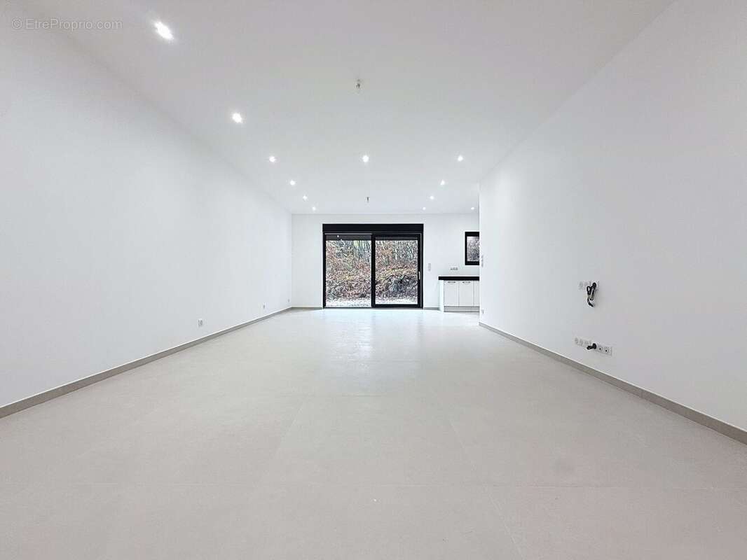 Appartement à CRAVANCHE