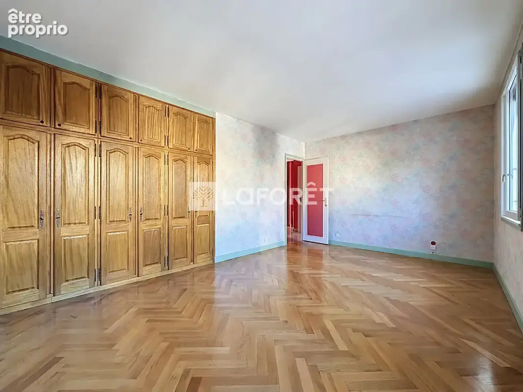 Chemin du Bois - APPARTEMENT COUP DE COEUR -Rillieux La Pape - 5 pièces 95 m² - photo 8