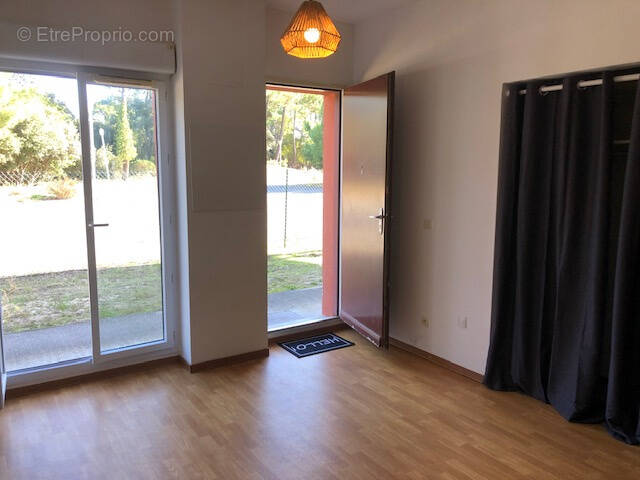 Appartement à LE VERDON-SUR-MER