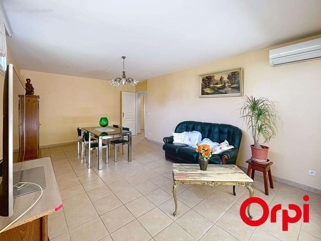 Appartement à MARSEILLE-12E
