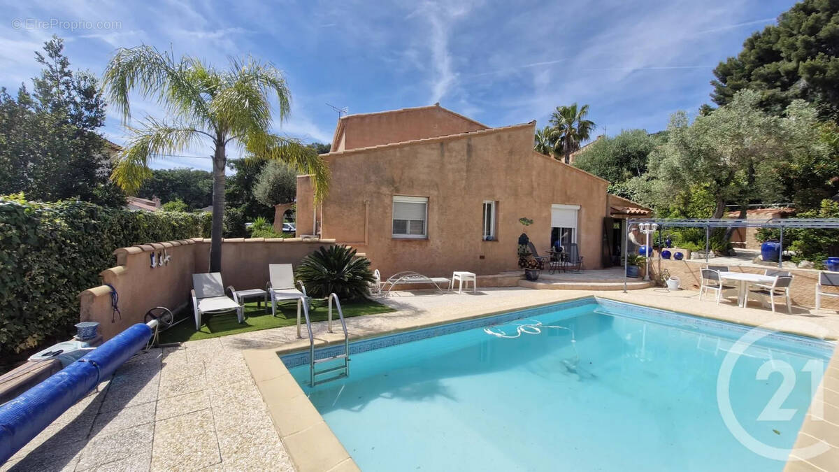 Maison à SIX-FOURS-LES-PLAGES
