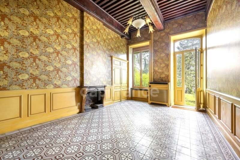 Maison à PANISSIERES