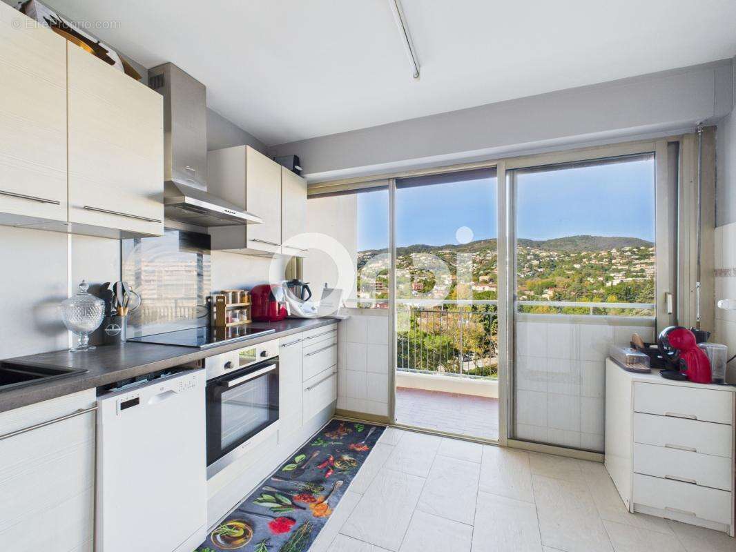 Appartement à MANDELIEU-LA-NAPOULE