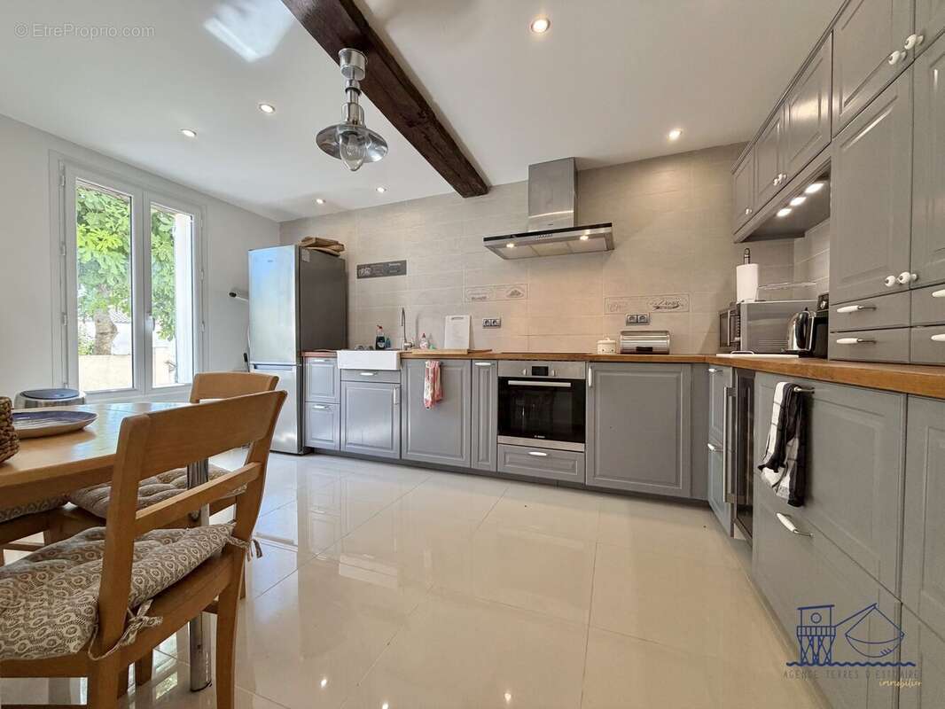 Maison 152 m² à Floirac  - photo 6
