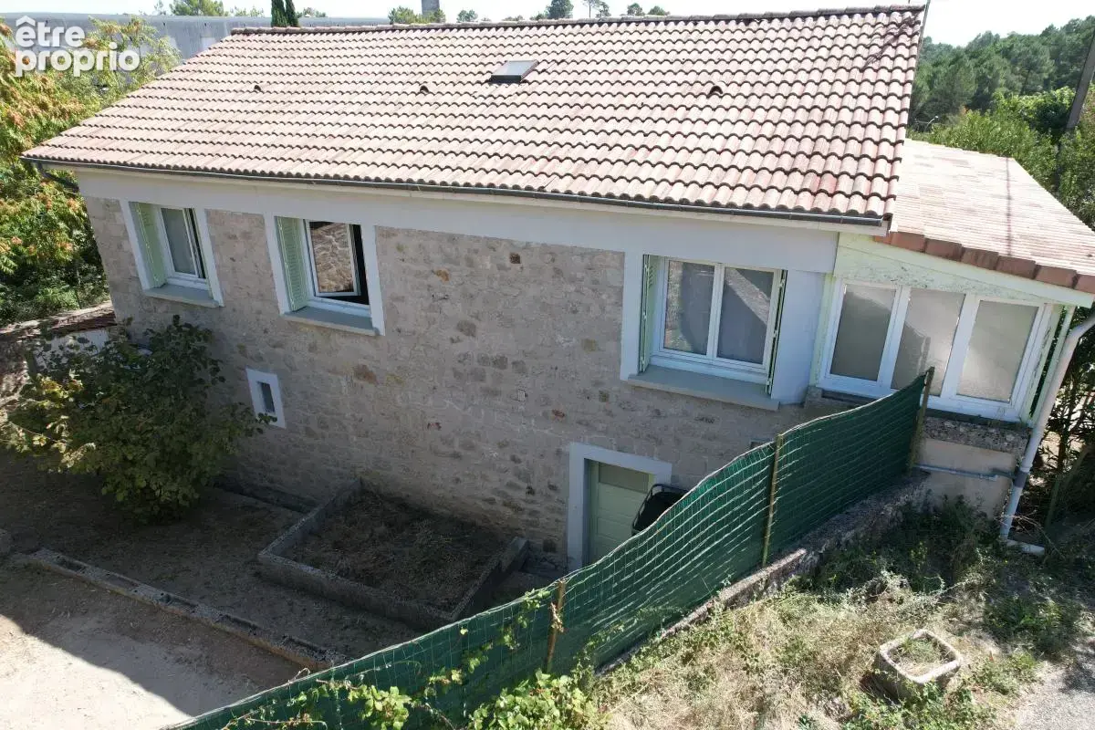 Maison À Vendre à LARGENTIÈRE – Avec terrasse, 3 chambres,  garage et grand atelier - photo 2