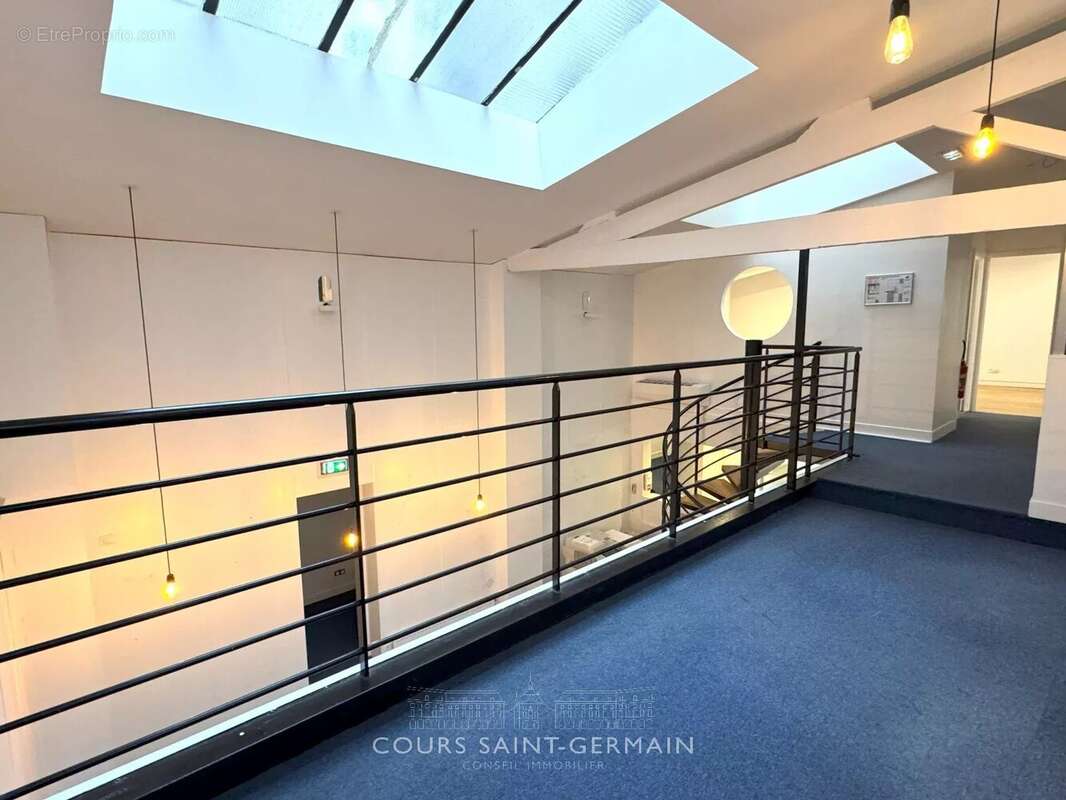 Commerce à PARIS-17E