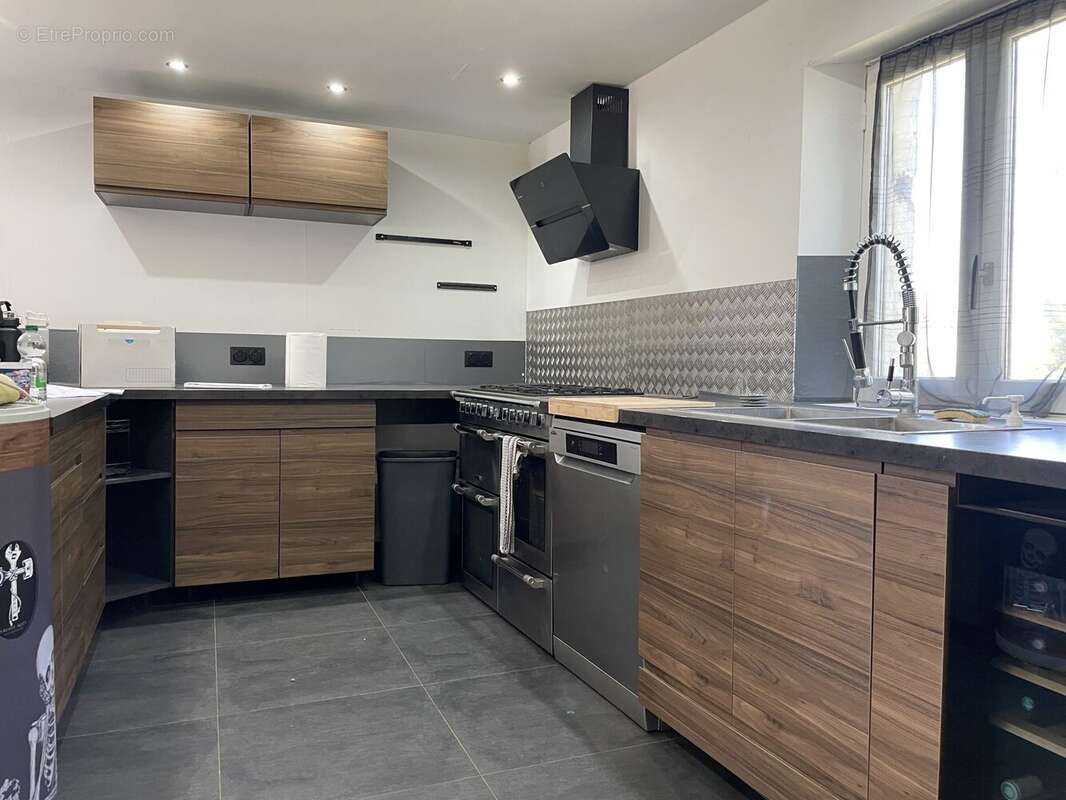 Maison 171 m² à Nogent-Le-Bernard  - photo 4