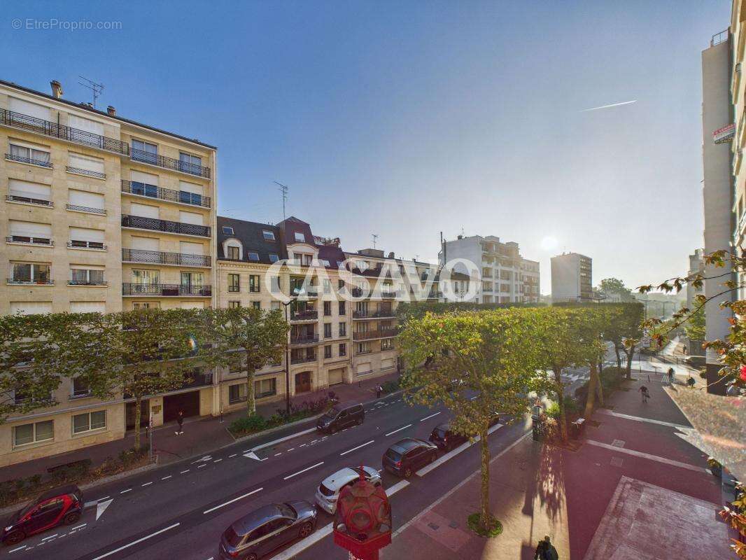 Appartement à CHARENTON-LE-PONT