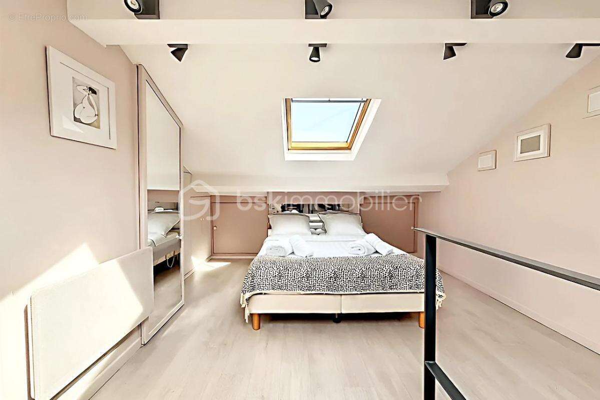 Maison à PARIS-19E