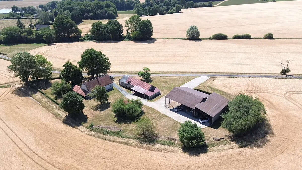 Maison Gehee 4 pièce(s) 86 m2 et 36 hectares de terres agricoles louées - photo 12