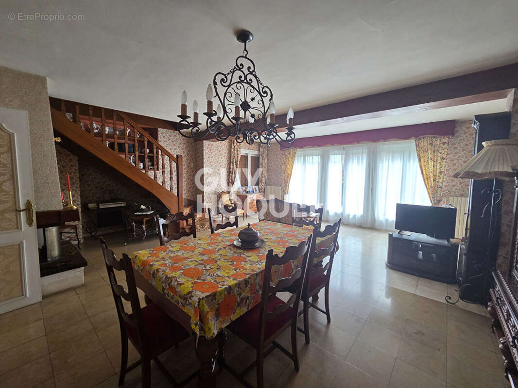 Maison à CAUDEBEC-LES-ELBEUF