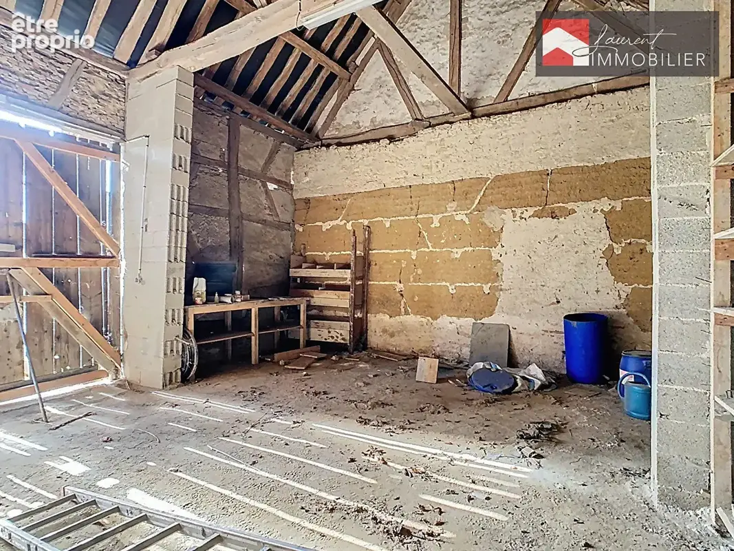 A Simandre  - Grange à fort potentiel 150 m² aménageables - photo 6