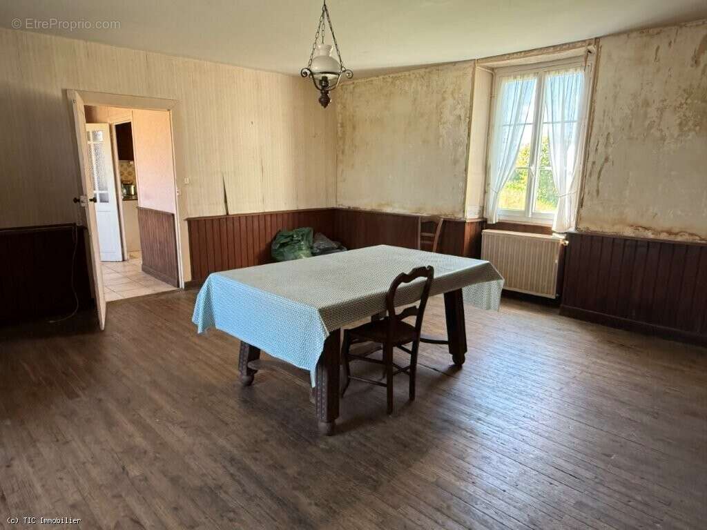 Maison à RUFFEC