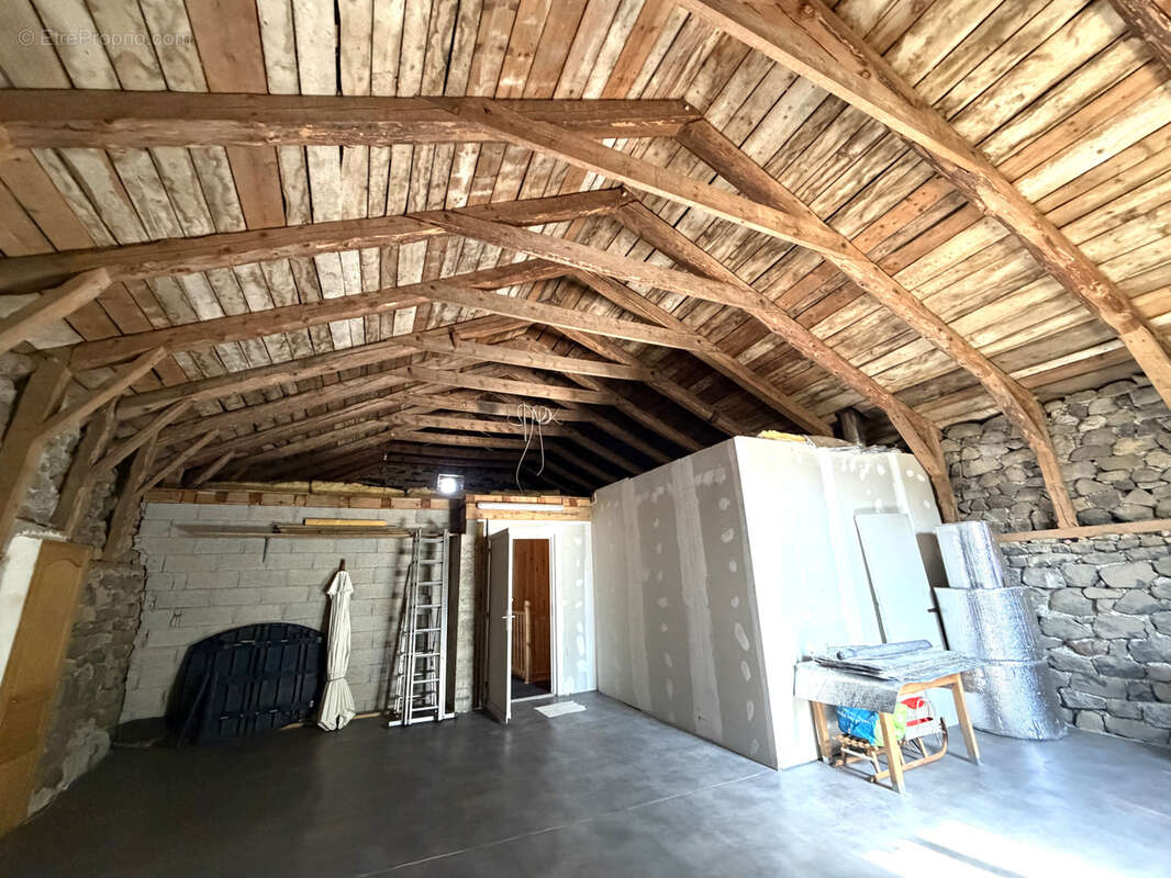 Jolie maison en pierre - photo 11