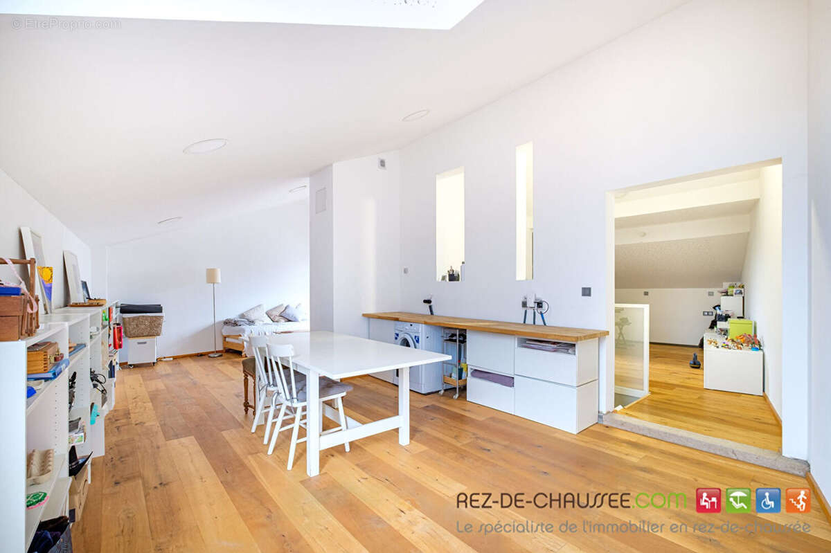 Maison à LYON-8E