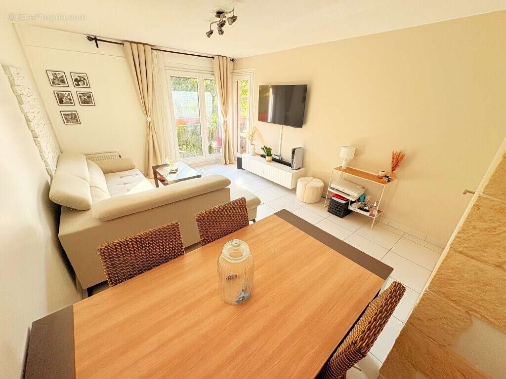 Appartement à CRAN-GEVRIER