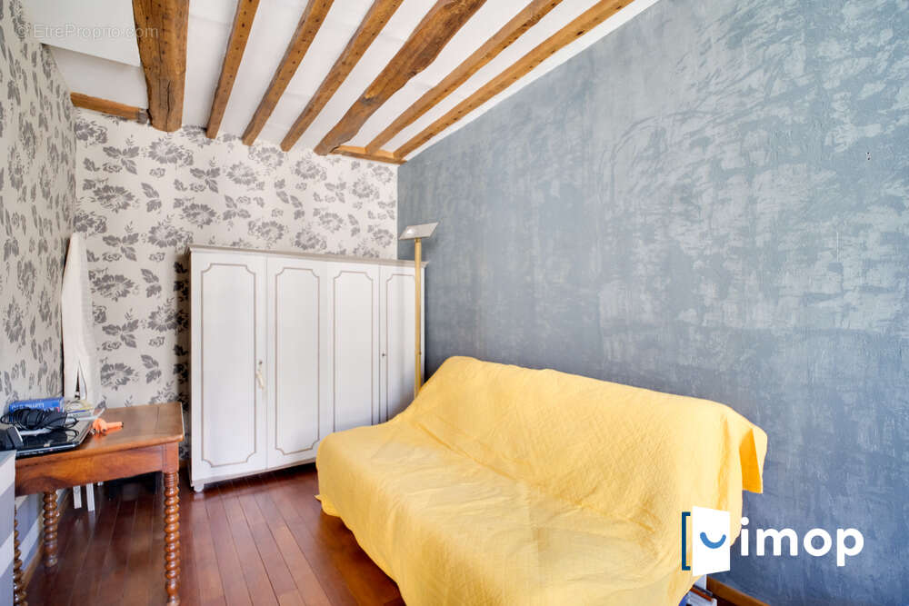 Appartement à PARIS-1E