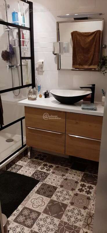 Appartement à MARSEILLE-5E