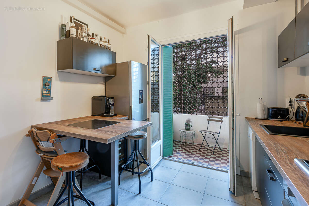 Appartement à MARSEILLE-8E