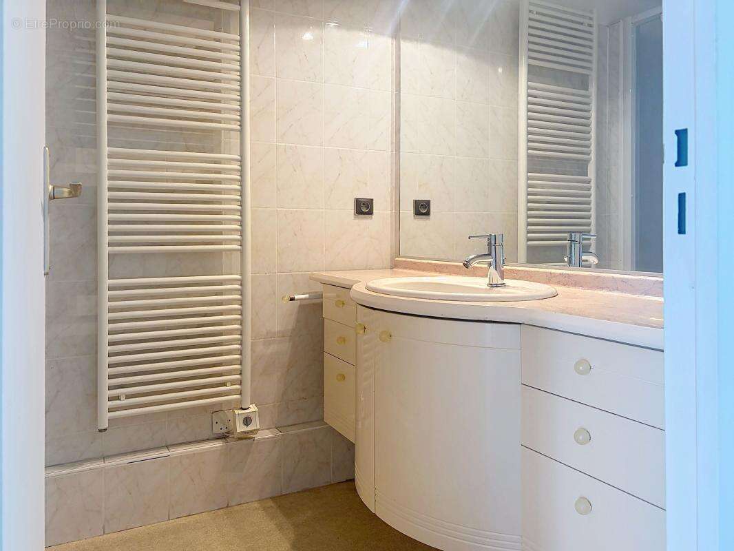 Appartement À Vendre - photo 8