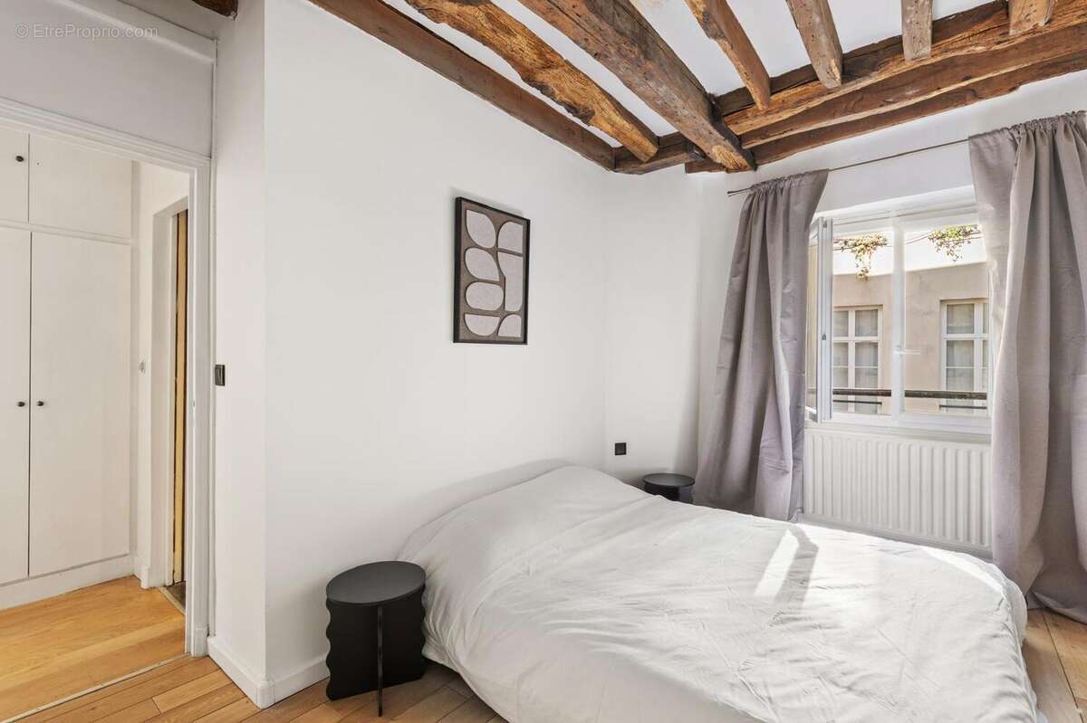 Appartement 63 m² à Paris-7e  - photo 4