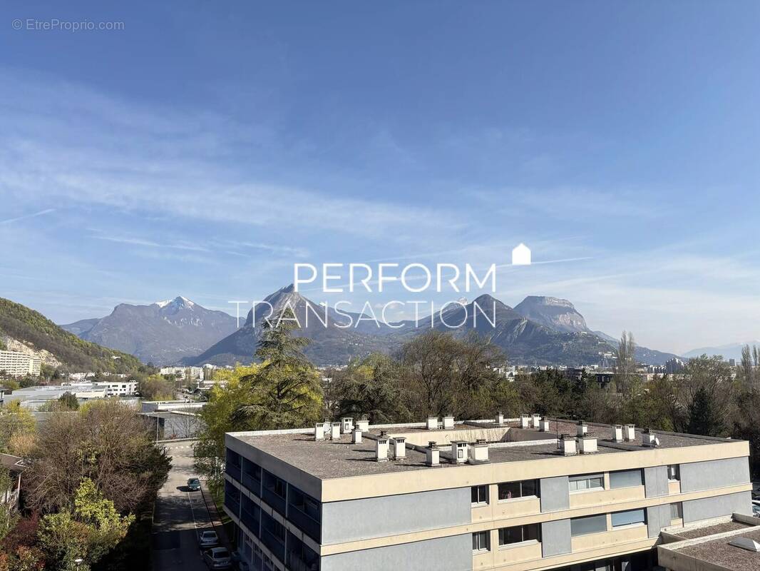 Appartement à SEYSSINET-PARISET