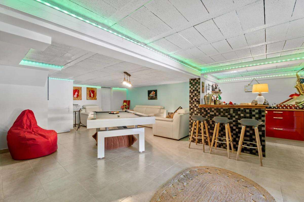 Maison à MOUANS-SARTOUX