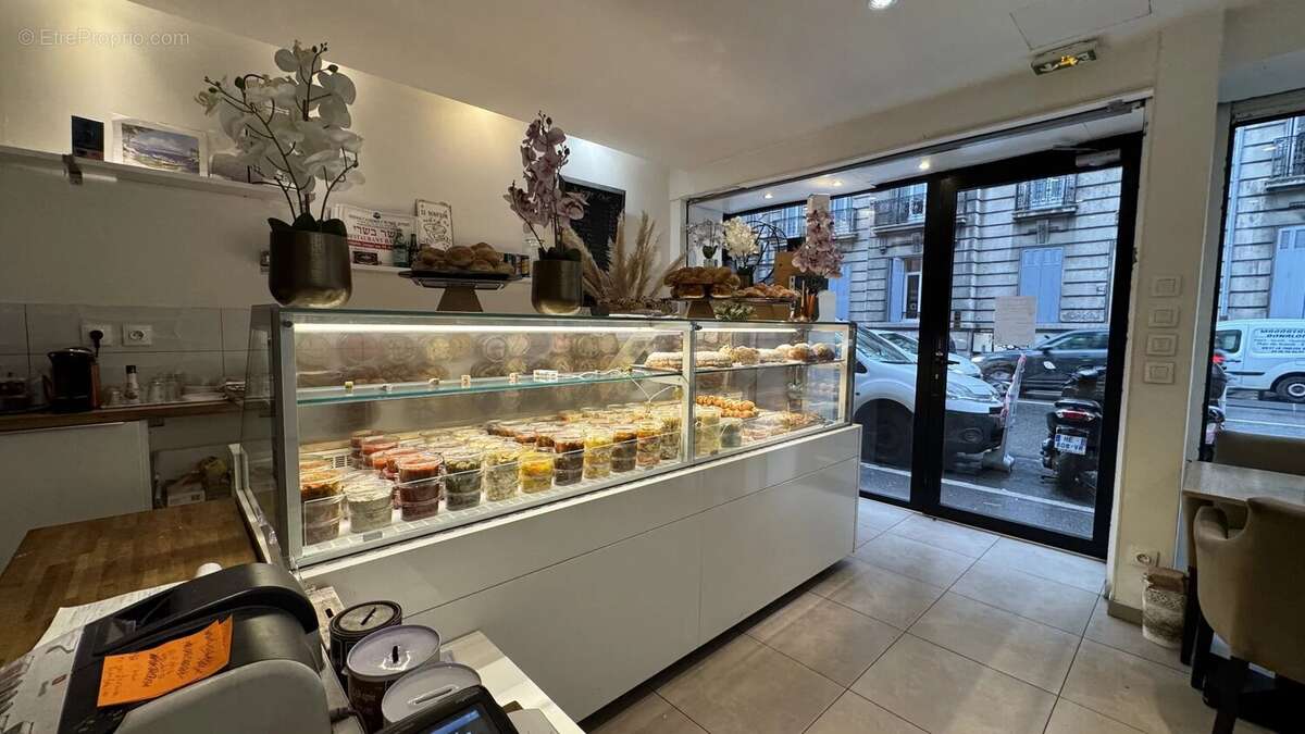 Commerce à MARSEILLE-8E