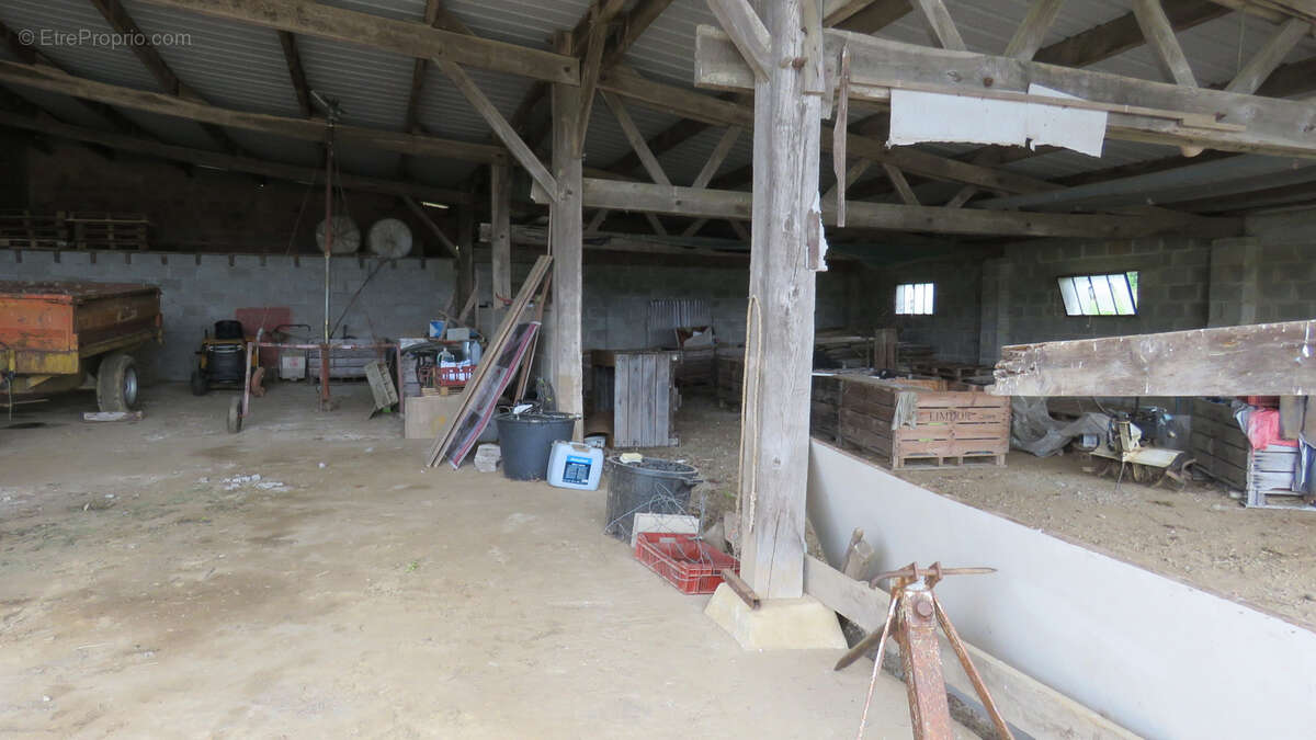 Maison à LANOUAILLE