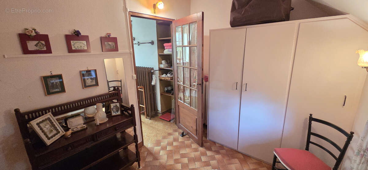 Maison à MENOU