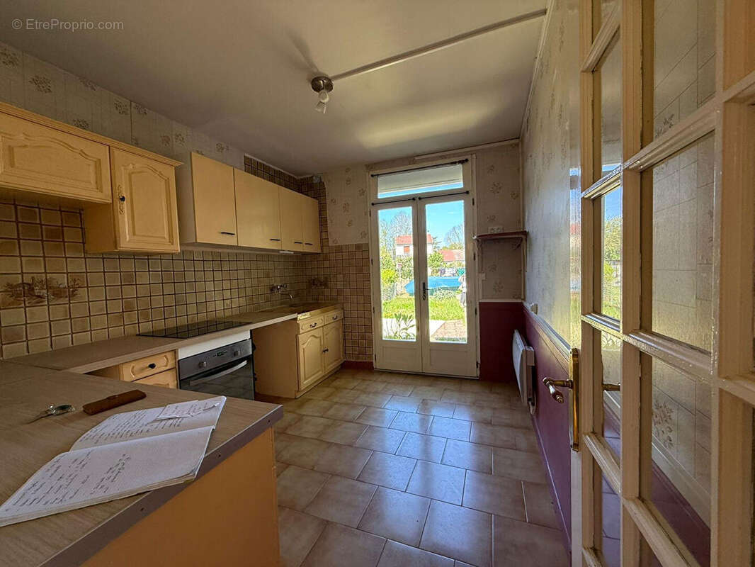 Maison à VARENNES-VAUZELLES