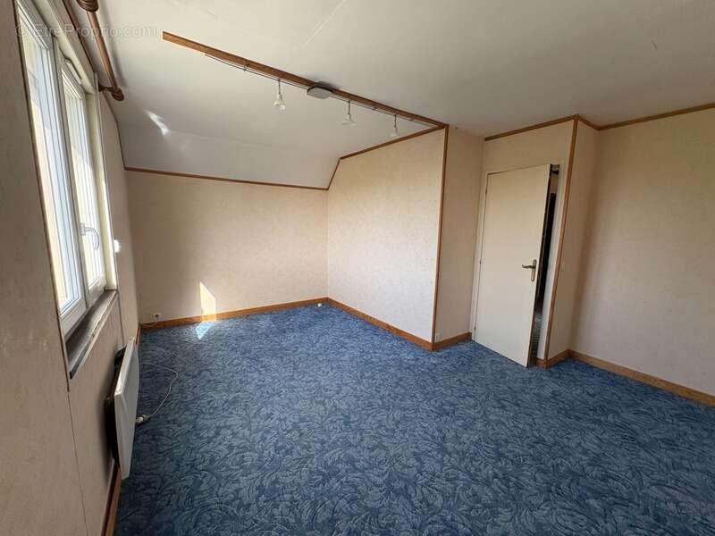 Maison à rénover avec vie de plain-pied 4 Chambres sur sous-sol dans le bourg de SAINT-VIGOR-D'YMONVILLE (76430) - photo 24