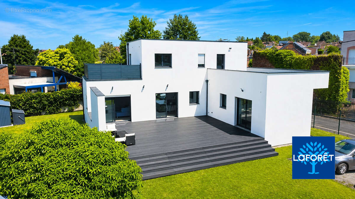 Maison d'architecte contemporaine 136 m² - 3 chambres - Semi plain-pied - Aulnoy-Lez-Valenciennes - photo 2