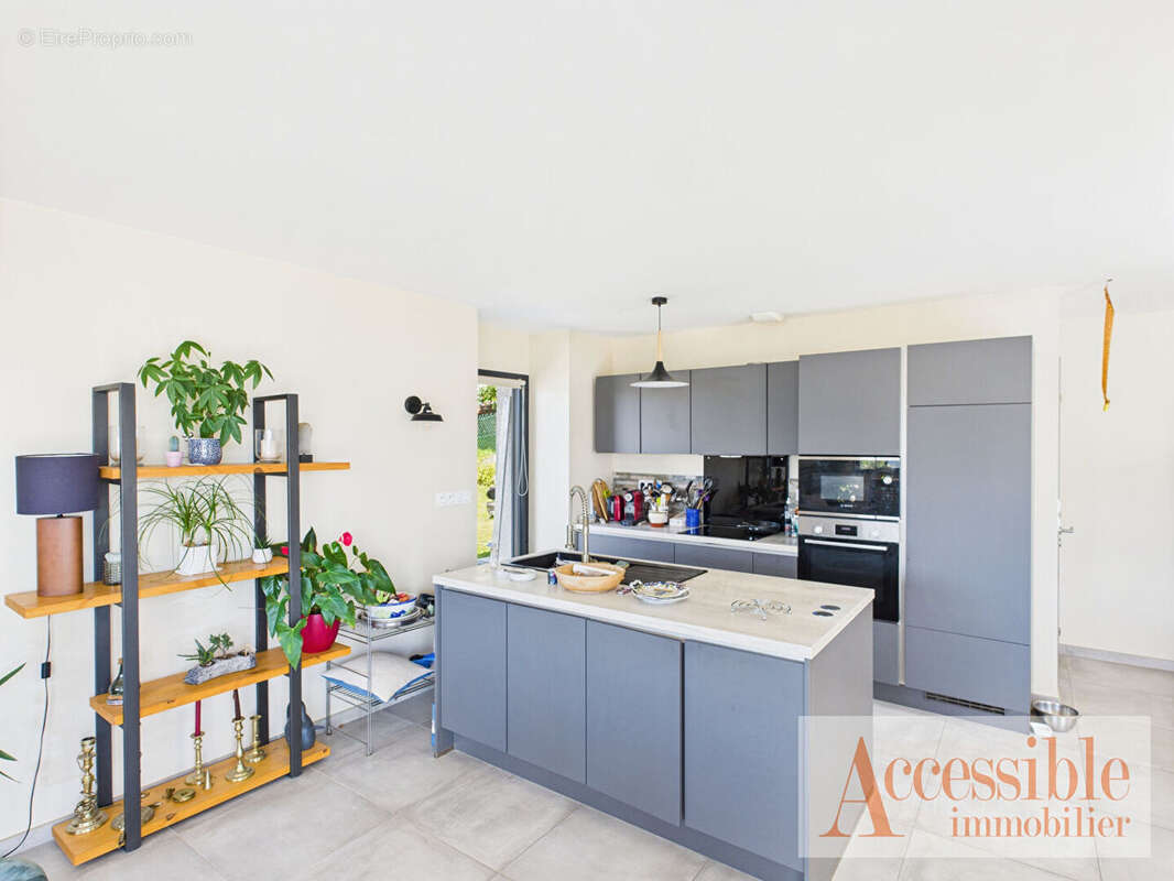 Appartement à PUGNY-CHATENOD