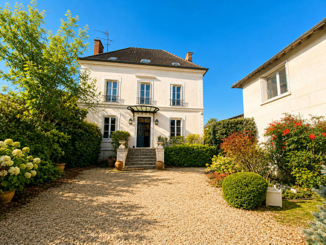 Maison à L'ISLE-ADAM