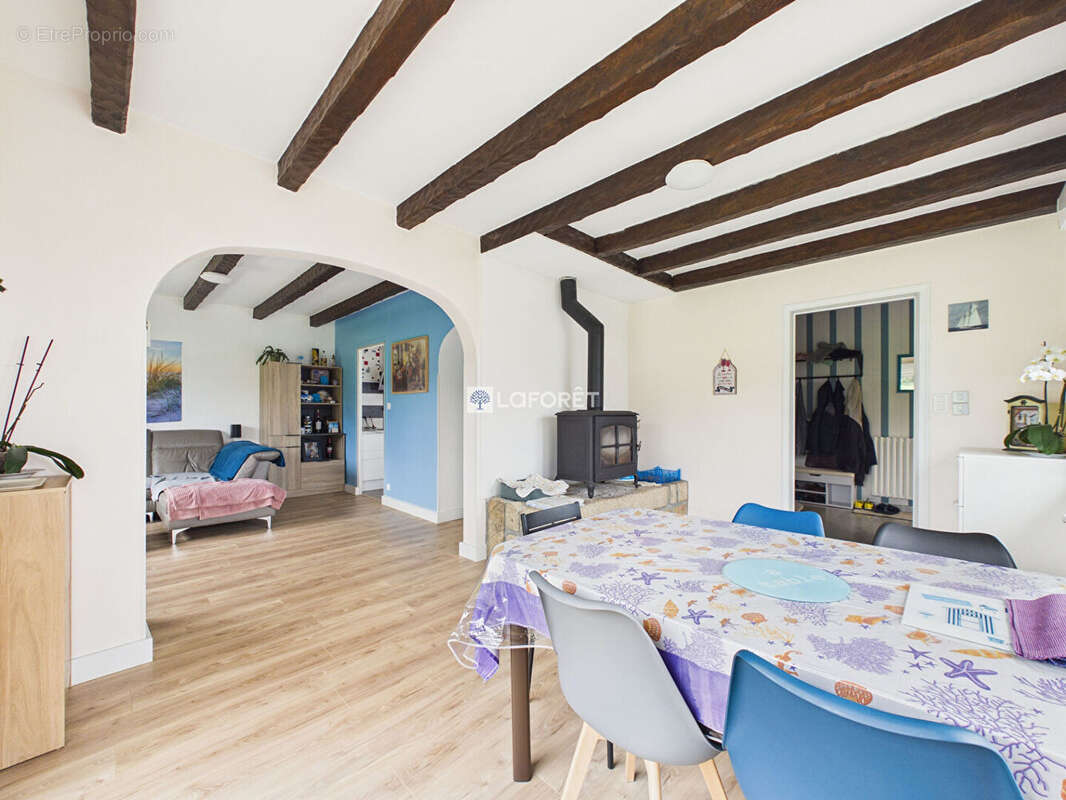 Maison à ELLIANT
