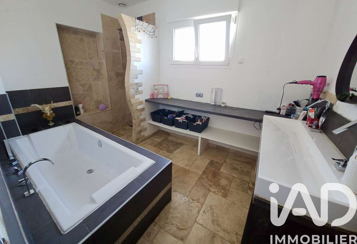 Photo 9 - Maison à LEZIGNAN-LA-CEBE