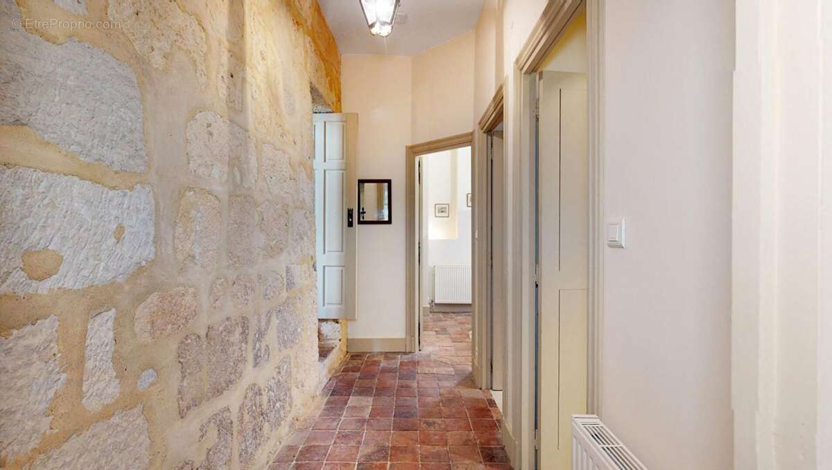 Appartement hyper centre  95 m2 dans hôtel particulier - photo 8