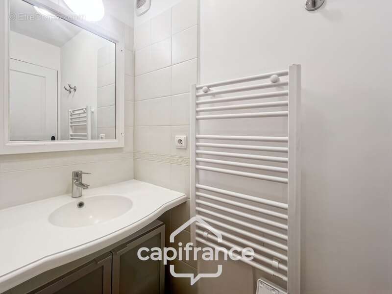 Appartement à MALLEMORT